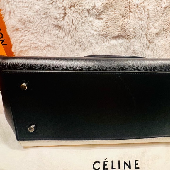 Two tone Celine Hand bag with complete inclusion!! - Picture 8 of 13